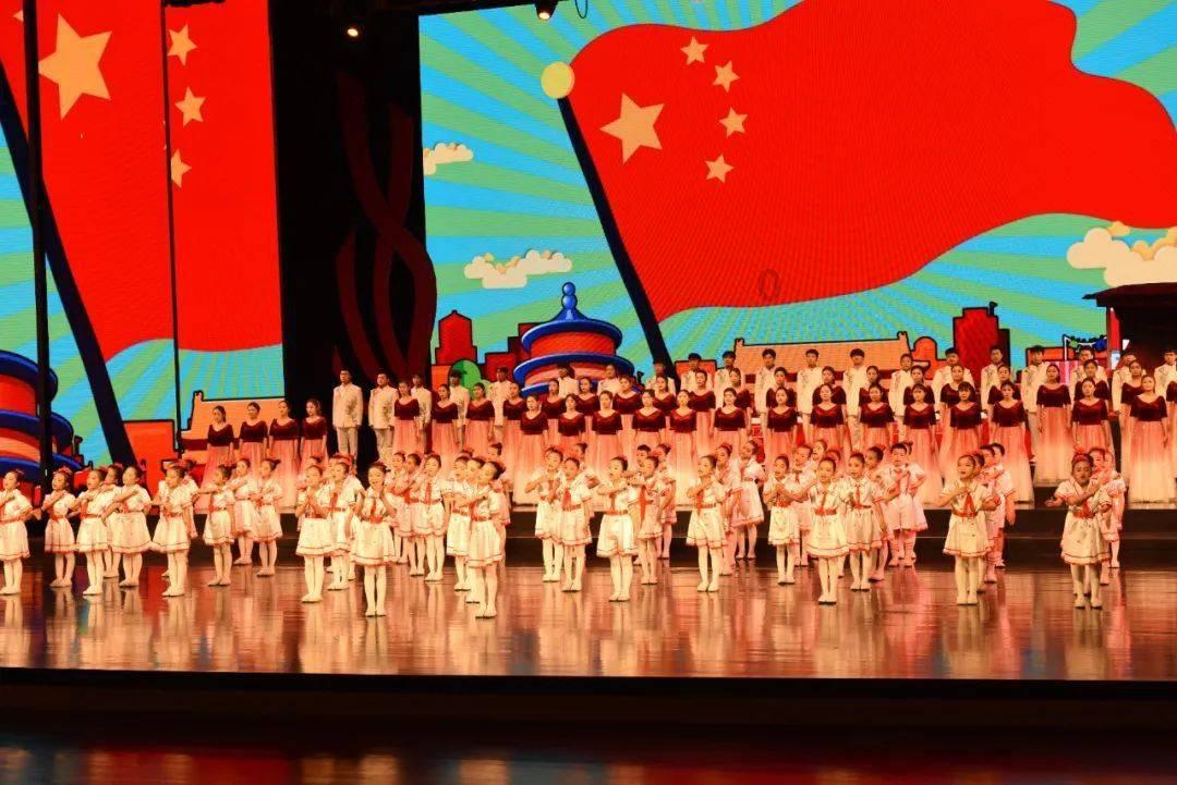 朱光耀:2024年对世界各国而言,都是机遇和挑战并存的一年